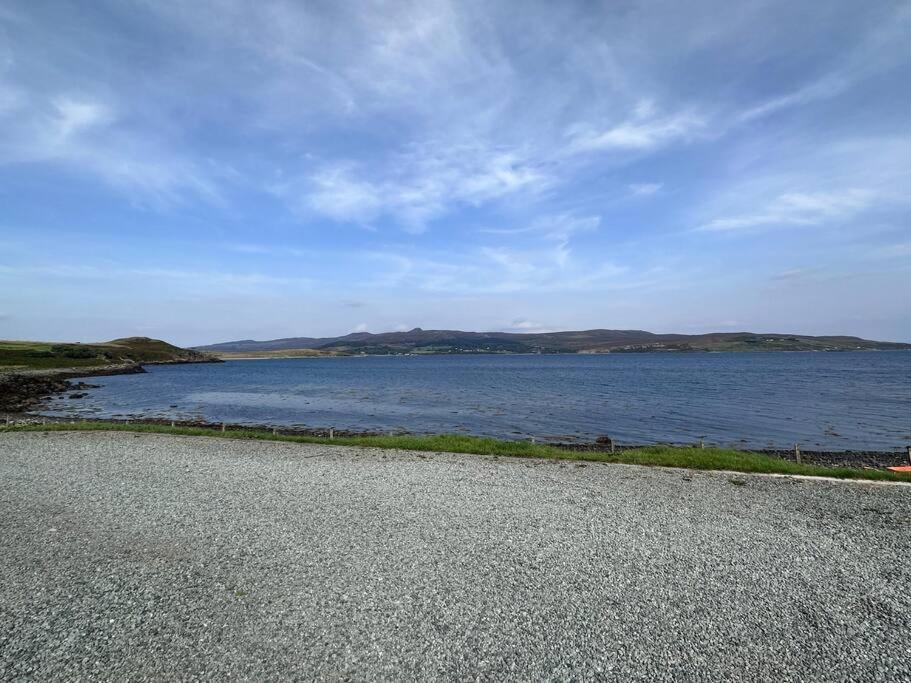 Shoreside Villa The Braes Екстериор снимка